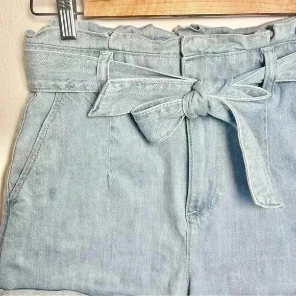 Express | Women’s Extreme High Waisted Paperbag Belted Shortie Shorts | Size 2 - Picture 3 of 11